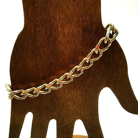 Gold-tone Curb Link Bracelet 8" Fold-over Clasp - Picture 7 of 7